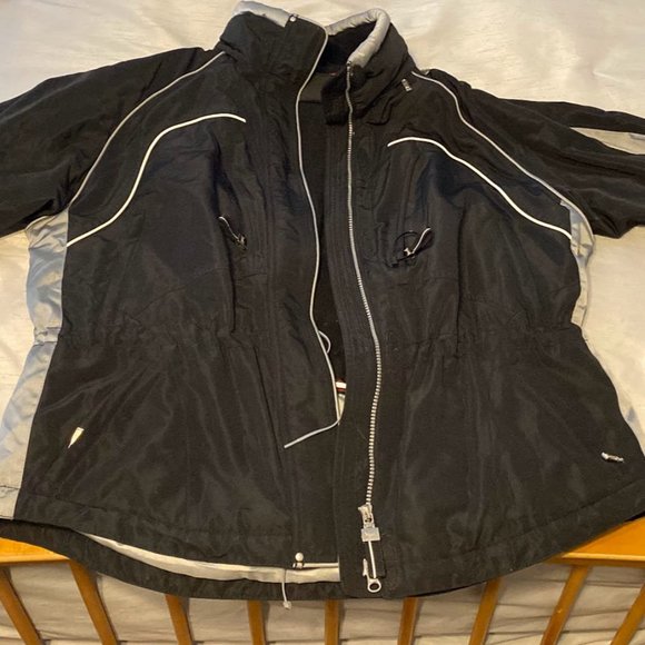 Marker Black and Gray Ski Jacket - Picture 2 of 13